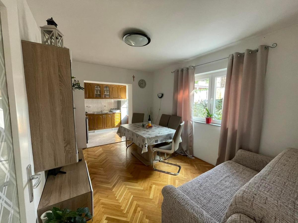 Apartman Renata Crikvenica Eksteriør bilde